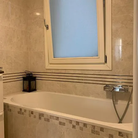 Apartment Romeo's House Nel Centro Storico Di - Free Parking *